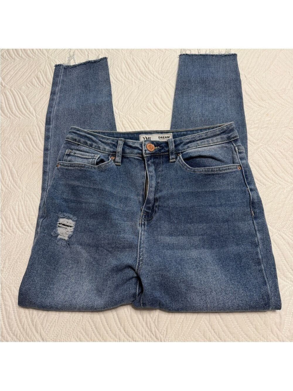 YMI Dream Women’s Blue Distressed Stretch Skinny Jeans. Size 29